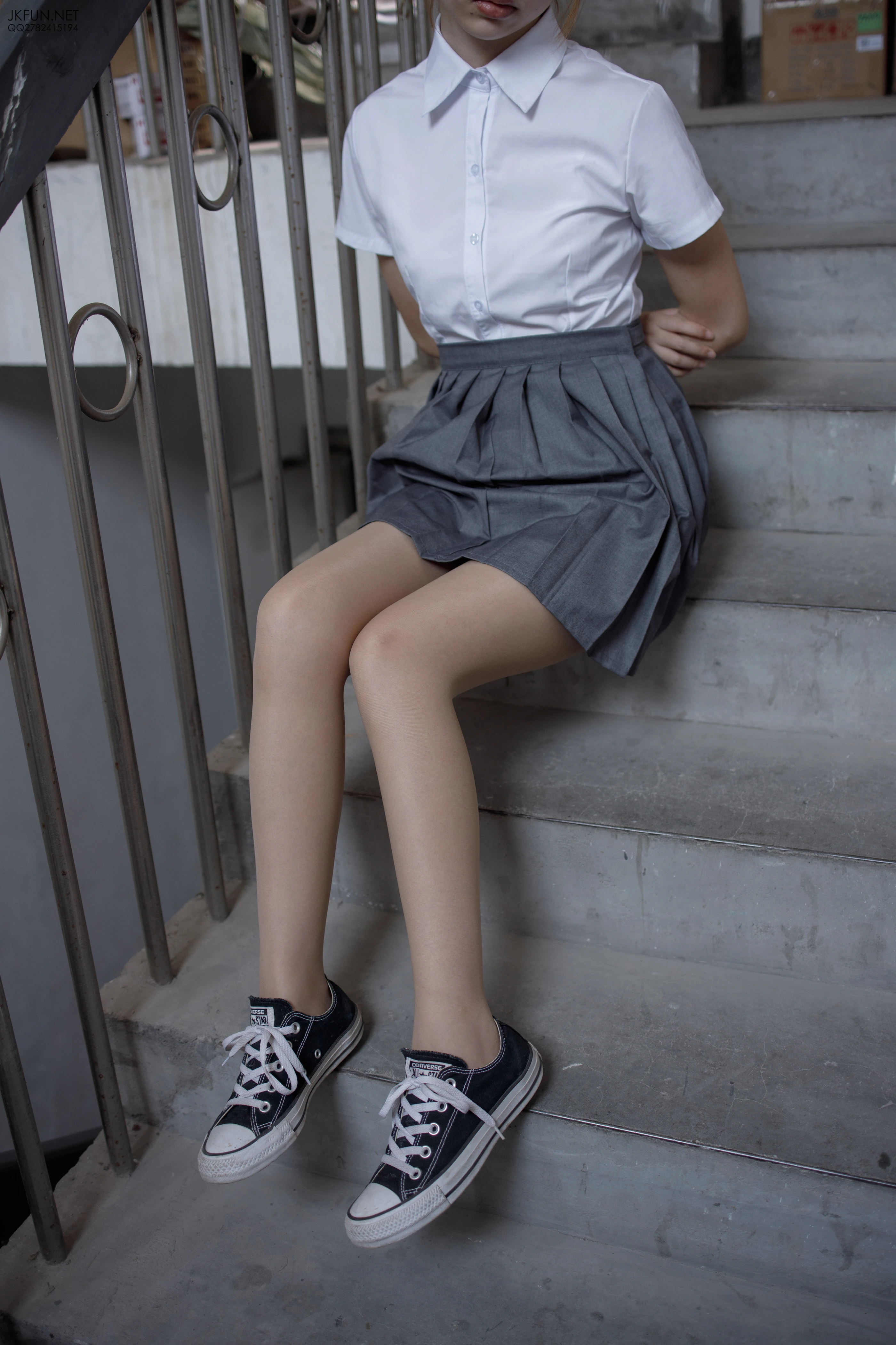森萝财团 [JKFUN-005] 卉子 10D肉丝 [116P 1V]插图